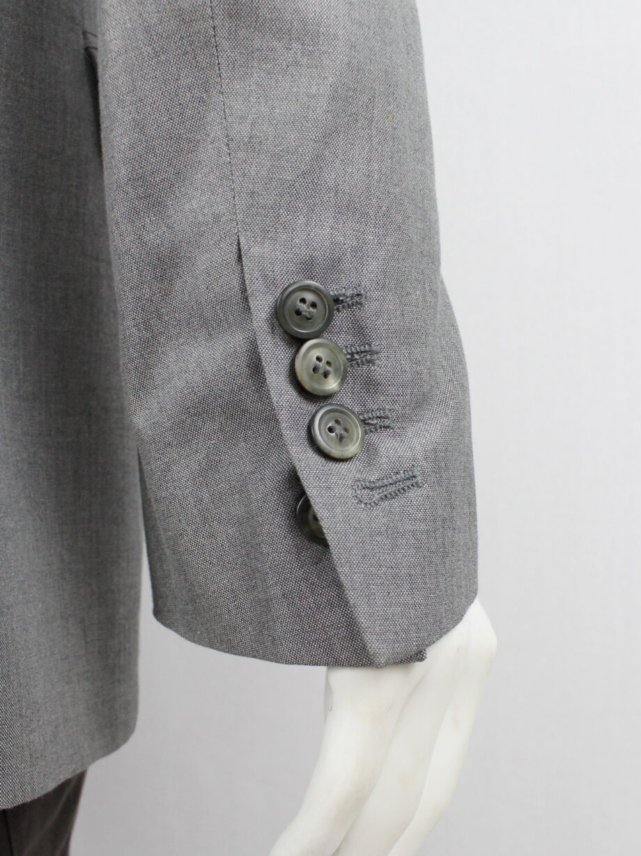 archive Maison Martin Margiela grey blazer with trompe-l’oeil buttonhole spring 2001 (2)
