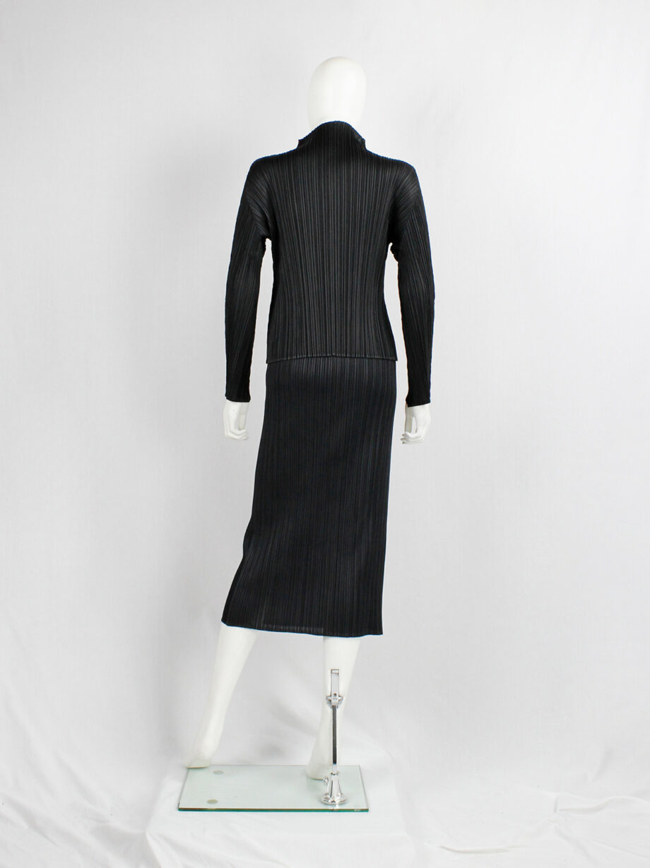 vintage Issey Miyake Pleats Please black straight midi-skirt with fine pressed pleats (3)
