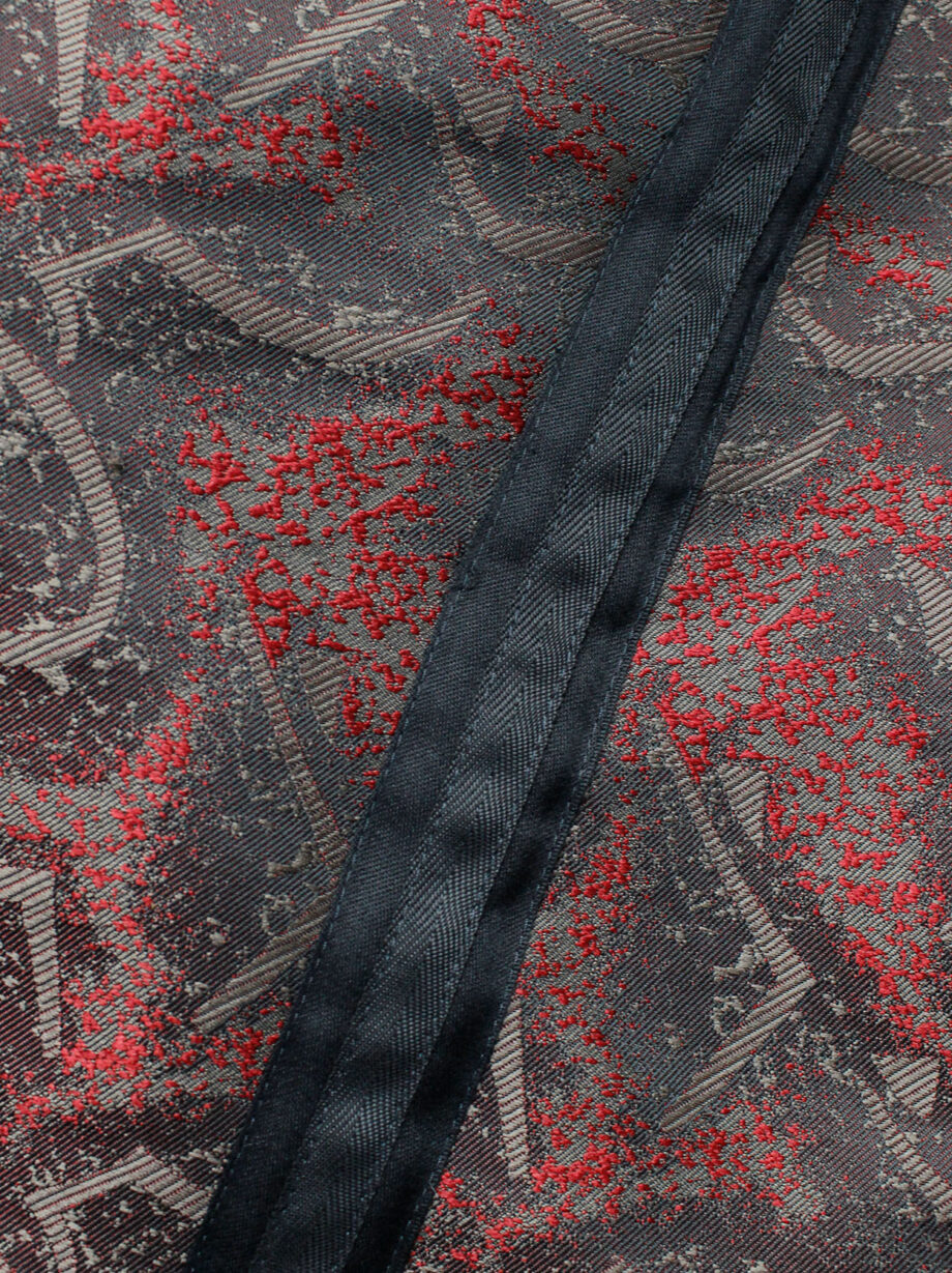 vintage Vandevorst red brocade trousers with black stripes along the back fall 2016 (3)