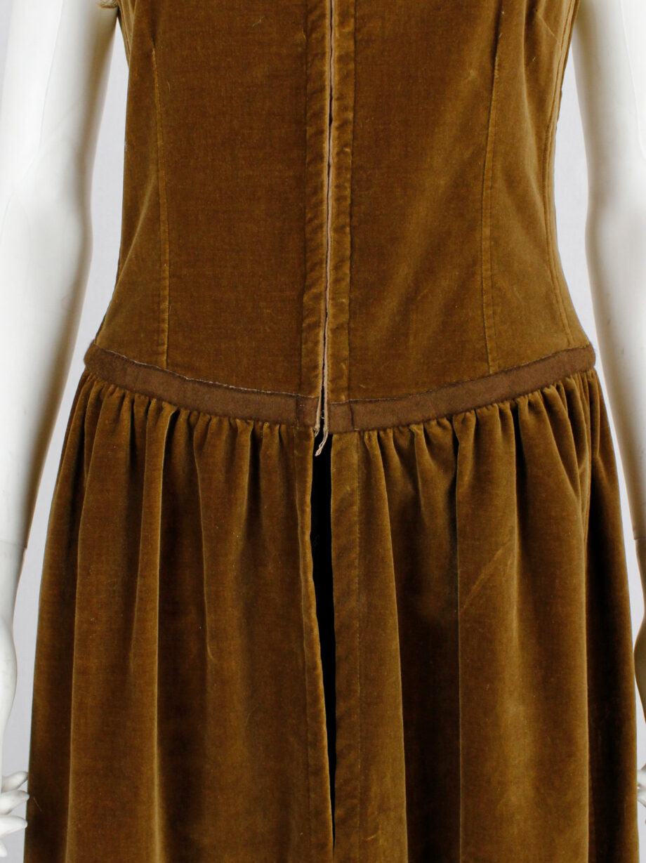 Dries Van Noten brown velvet dress with corset hooks and open skirt fall 1999 (4)