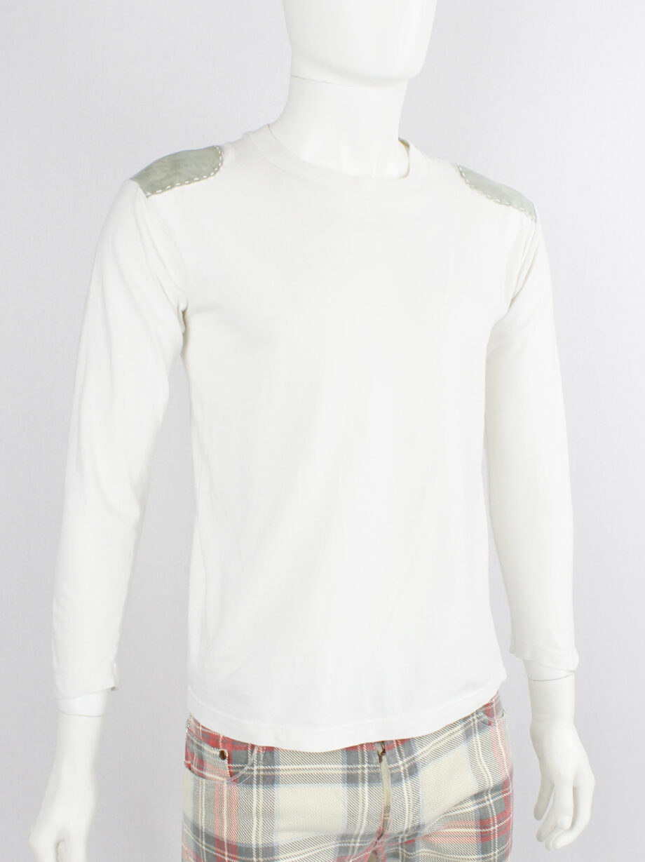Maison Martin Margiela artisanal white jumper with leather shoulder patches 1999 2004 (14)