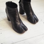 Maison Martin Margiela brown tabi boots — fall 1995 (39) | V A N II T A S