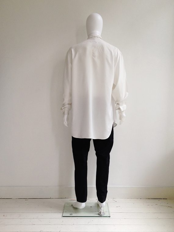 Gothic Yohji Yamamoto white shirt model2