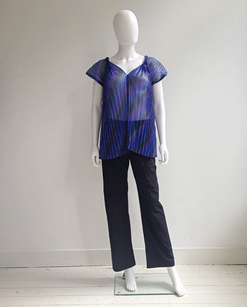 Issey-Miyake-Fete-purple-pleated-transformable-top2