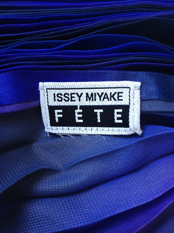 Issey Miyake Fete purple pleated transformation top 3402