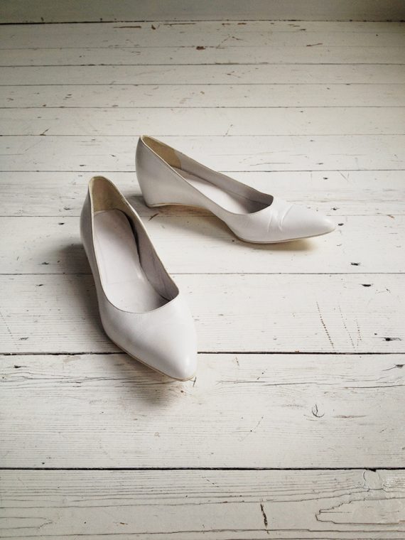 Maison Martin Margiela white heel-less pumps (38) — spring 2000 | shop at vaniitas.com