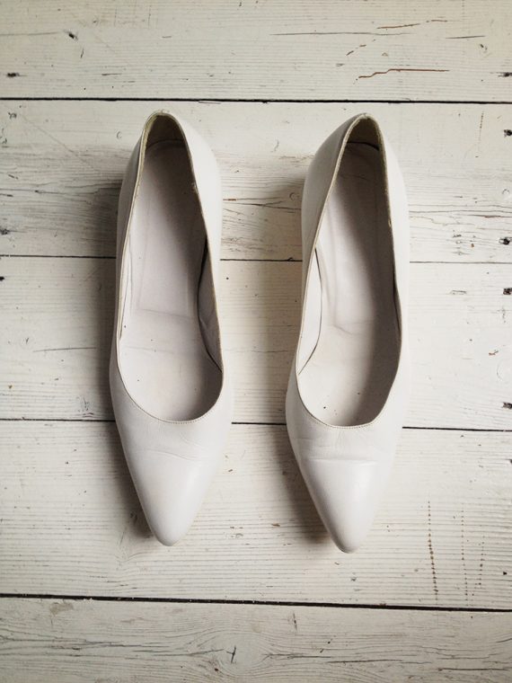 Maison Martin Margiela white pumps with missing heel 2000 2693 copy