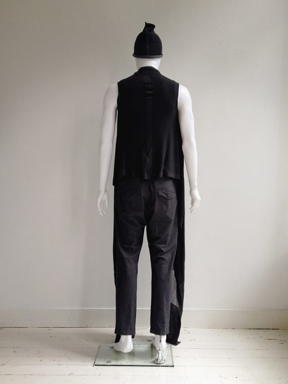 Rick Owens ANTHEM grey long draped vest – spring 2011 modelman3