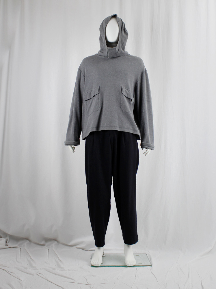 vintage Yohji Yamamoto grey hooded boxy jumper with pockets 1980s 90s 80s (4)