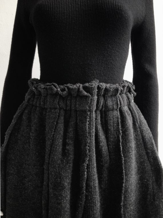 Comme des Garcons grey heavy knit skirt runway fall 2002 0890