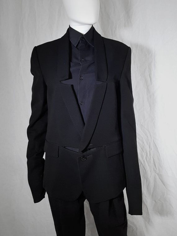 Ann Demeulemeester black blazer with cut panel runway fall 2011 _173905