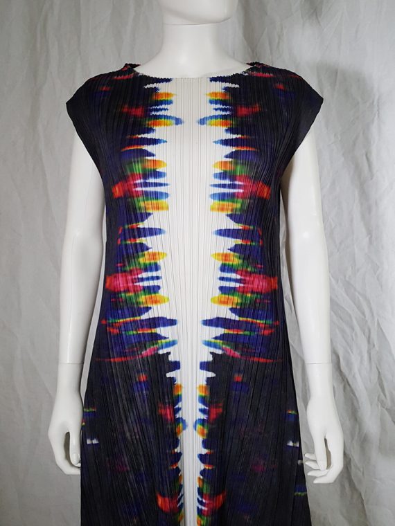 Issey Miyake printed pleated dress _144515