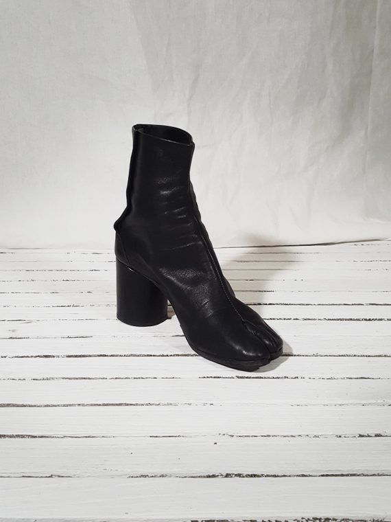 archive Maison Martin Margiela black leather tabi boots with block heel_151604