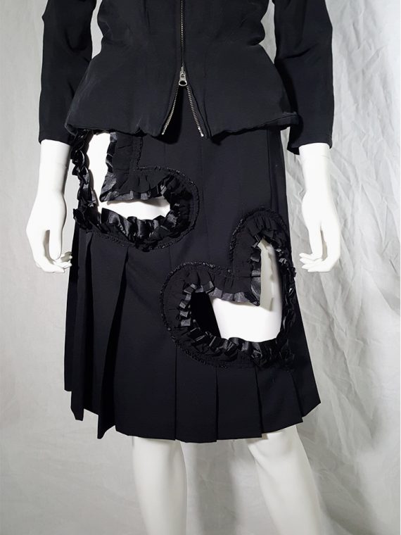 vintage Comme des Garcons black pleated skirt with ruffled hearts cut outs runway fall 2008_155815