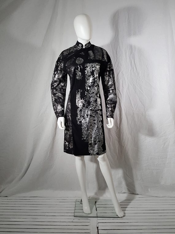 AF Vandevorst black dress with silver Chinese brocade runway spring 2016162718