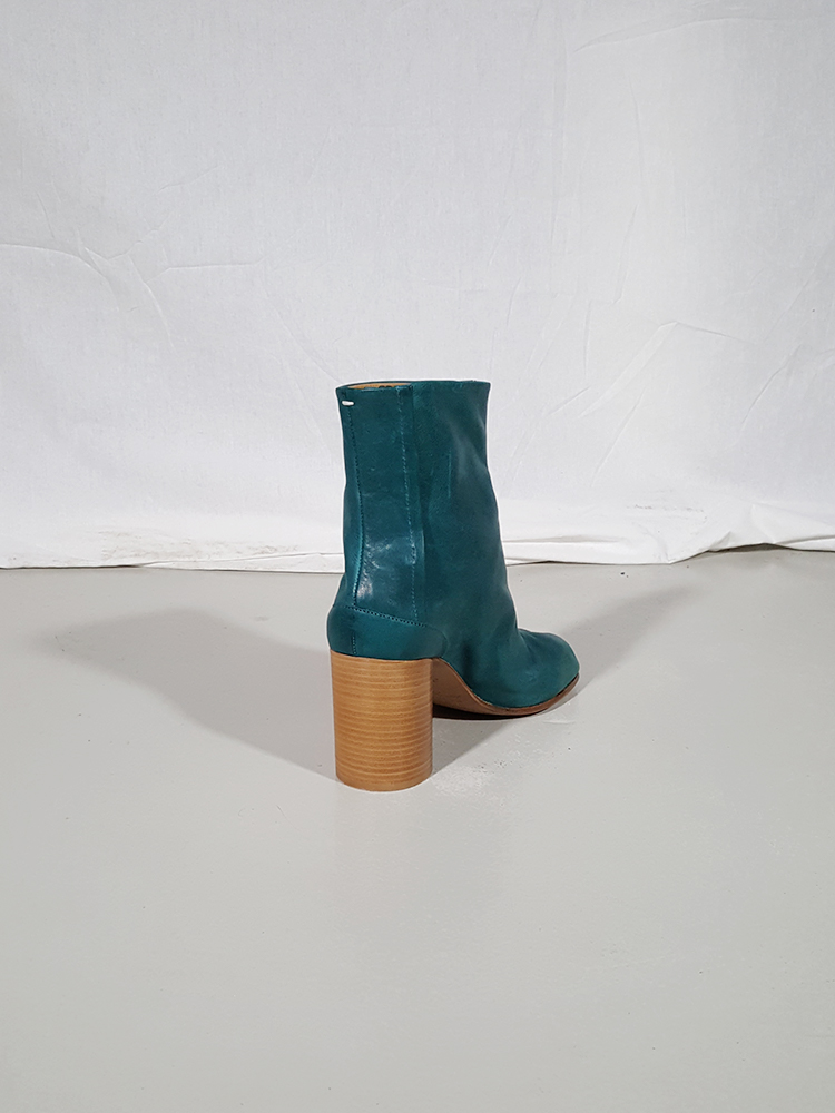 Maison Martin Margiela green tabi boots with wooden block heel (40) - V ...