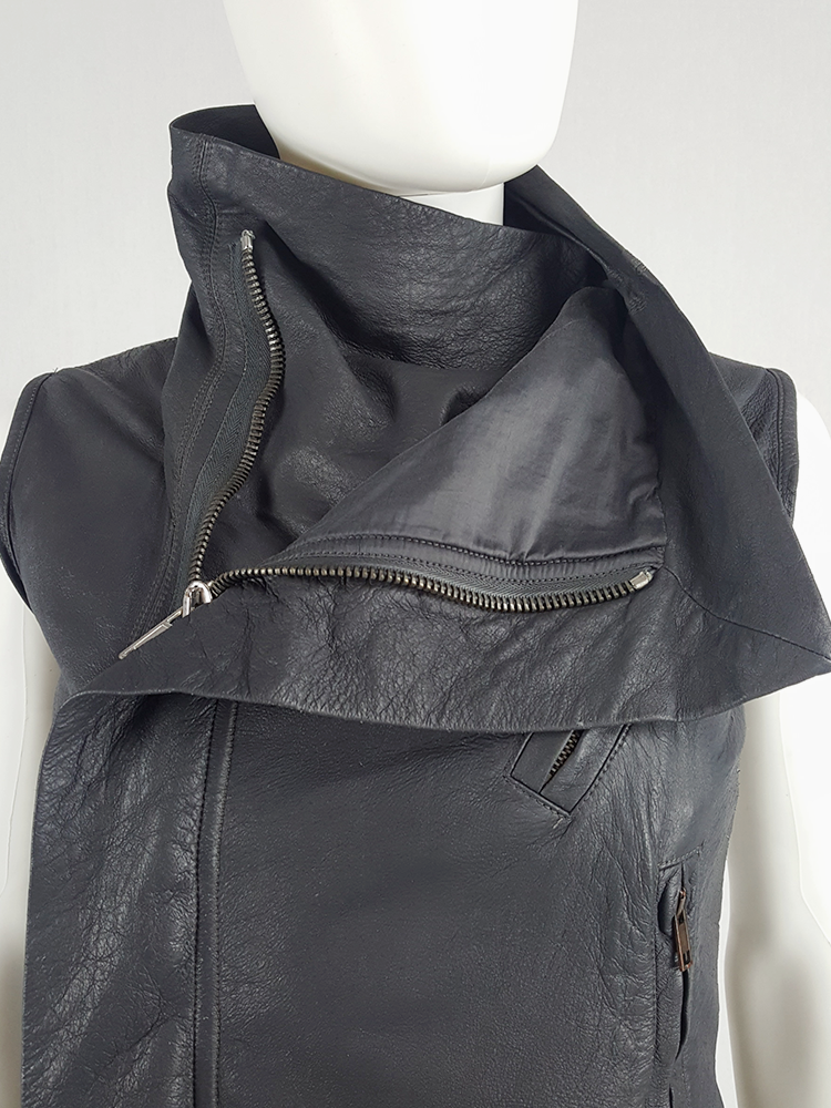 Rick Owens grey leather sleeveless biker jacket - V A N II T A S
