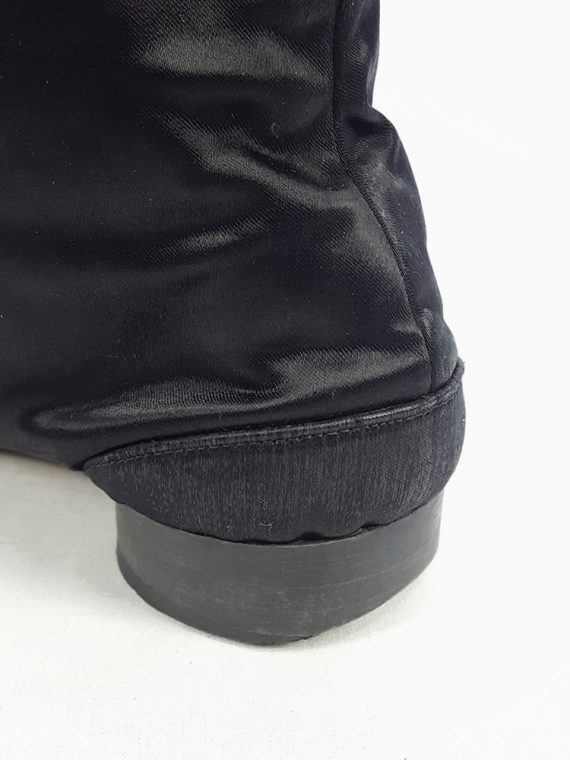 vintage Maison Martin Margiela black satin tabi boots with low heel fall 1998 105430