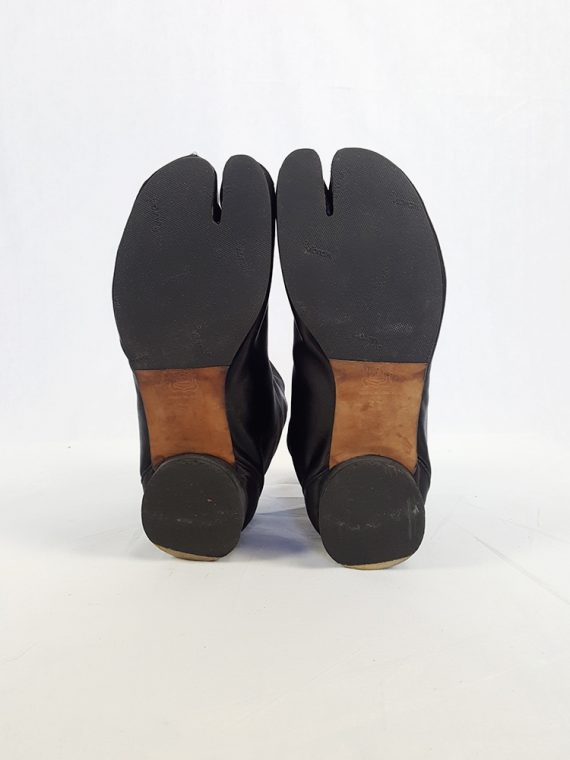 vintage Maison Martin Margiela black satin tabi boots with low heel fall 1998 105539