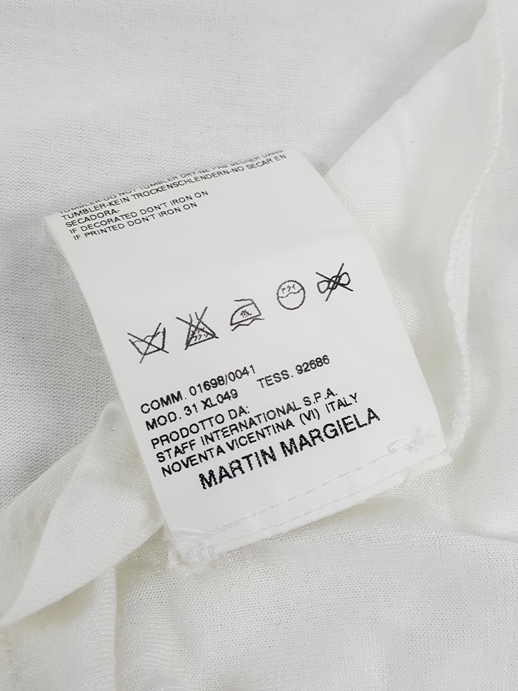 Maison Martin Margiela white backless top — spring 2004 - V A N II T A S