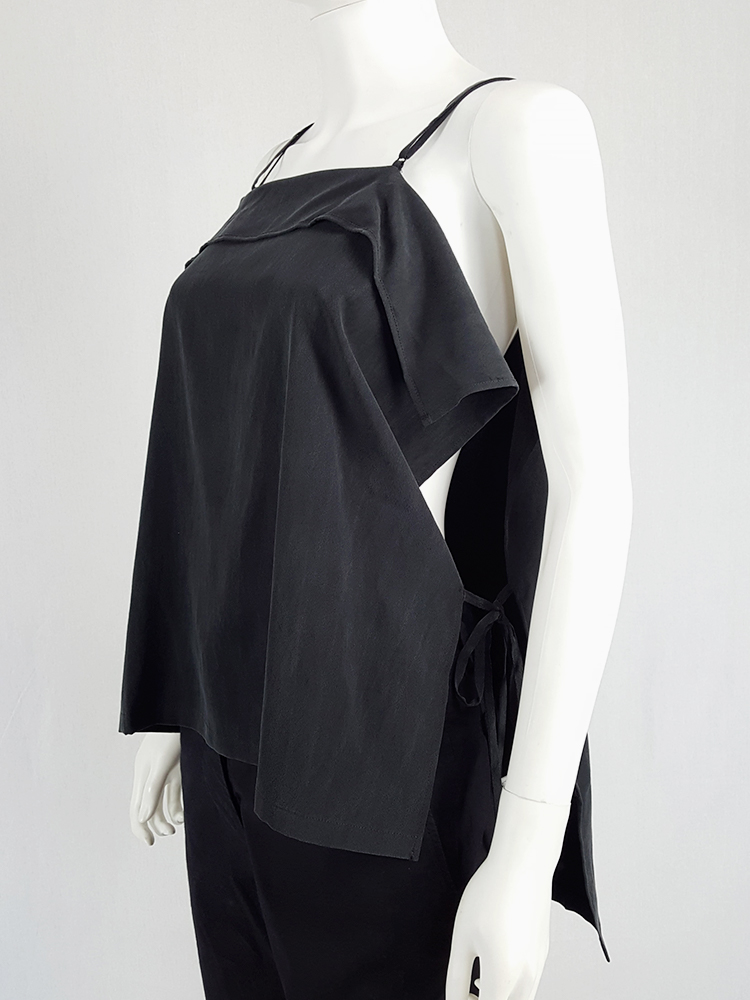 Yohji Yamamoto black square top with open sides - V A N II T A S
