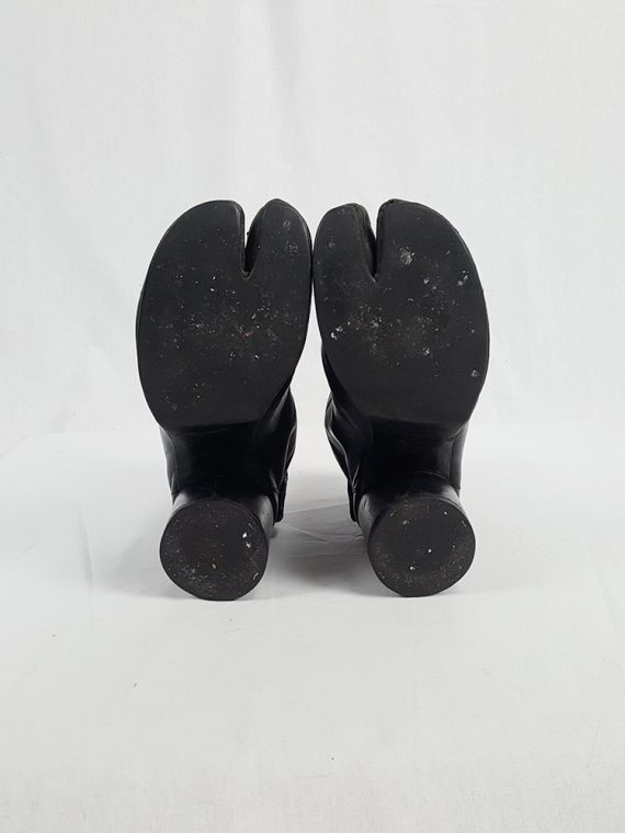 vintage Maison Martin Margiela black leather tabi boots with block heel 1990s archive 112127