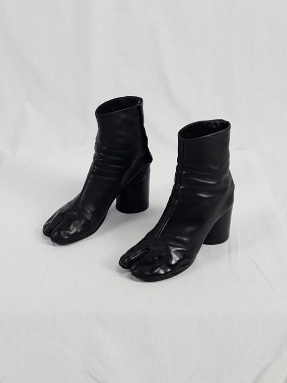 vintage Maison Martin Margiela black leather tabi boots with block heel 1990s archive 112207