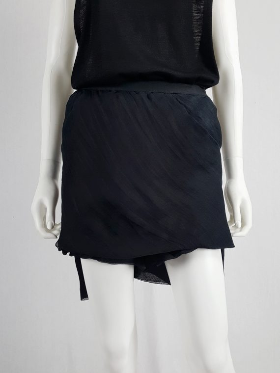 vintage Rick Owens ANTHEM black silk lotus shorts132201