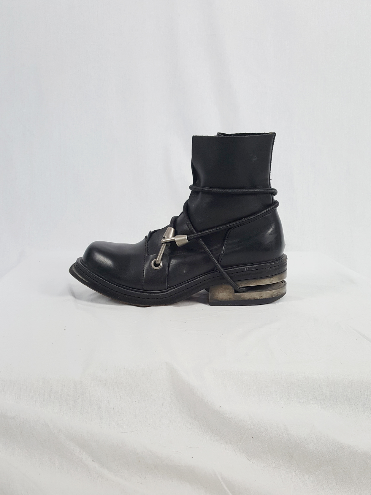 Dirk Bikkembergs black mountaineering boots with metal heel (43 ...