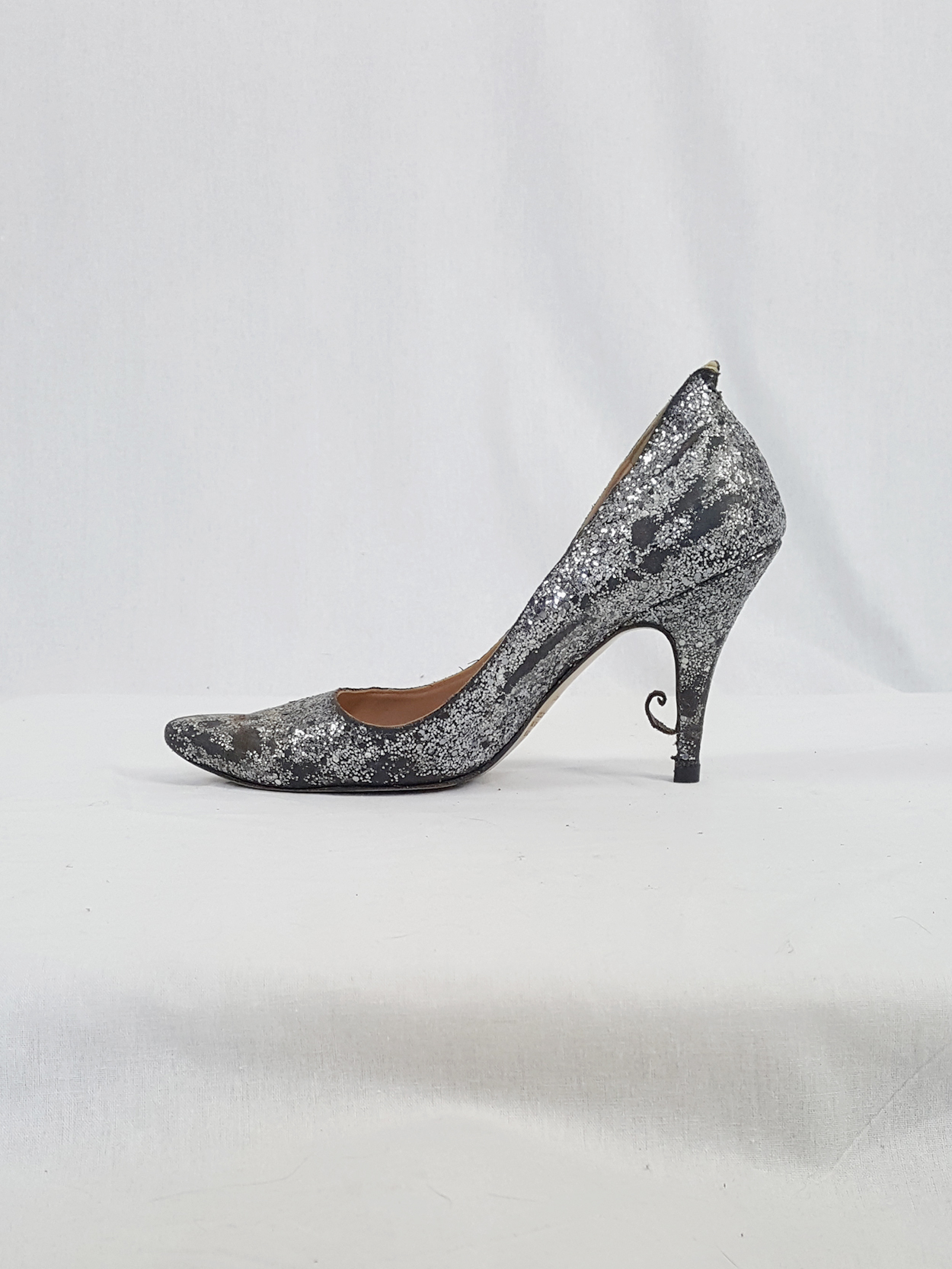 Maison Martin Margiela silver glitter afterparty pumps (37) — spring ...