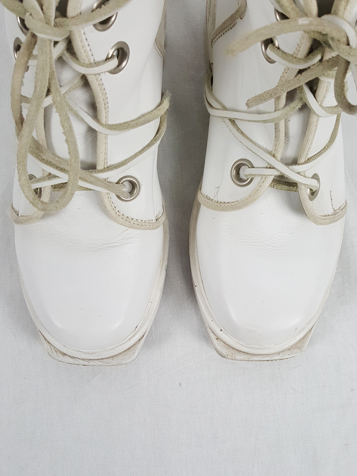 Dirk Bikkembergs white mountaineering boots with laces through the ...