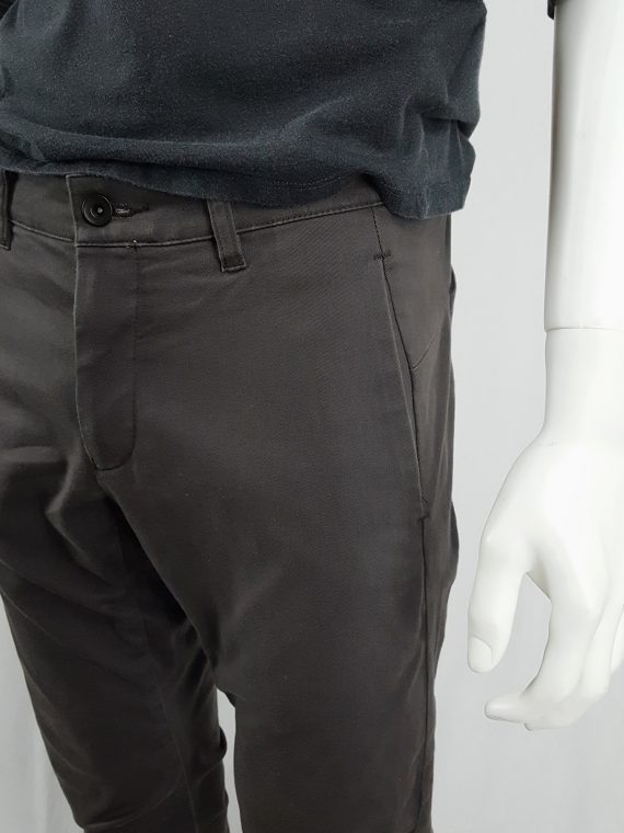 vaniitas Attachment Kayuzuki Kumagai grey trousers with curved legs 135531