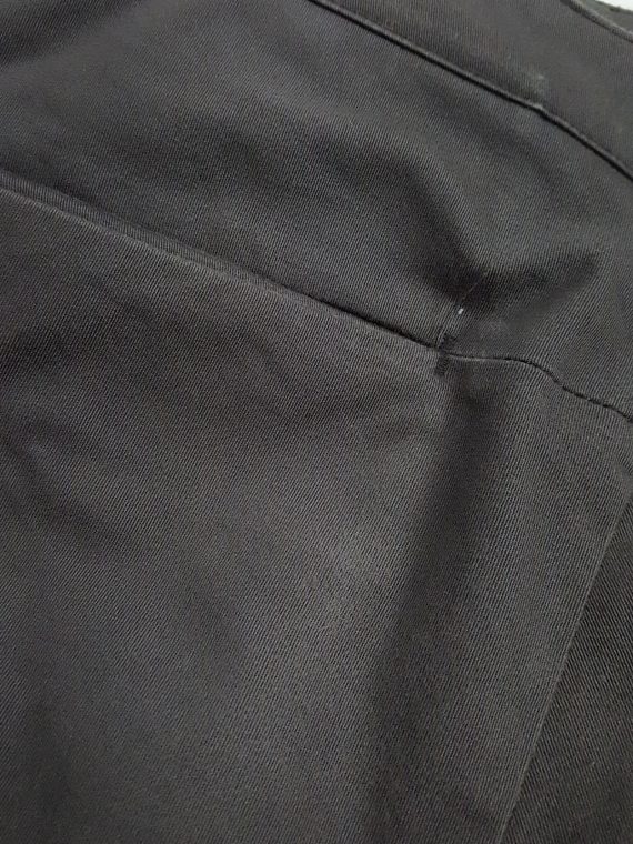 vaniitas Attachment Kayuzuki Kumagai grey trousers with curved legs 140201