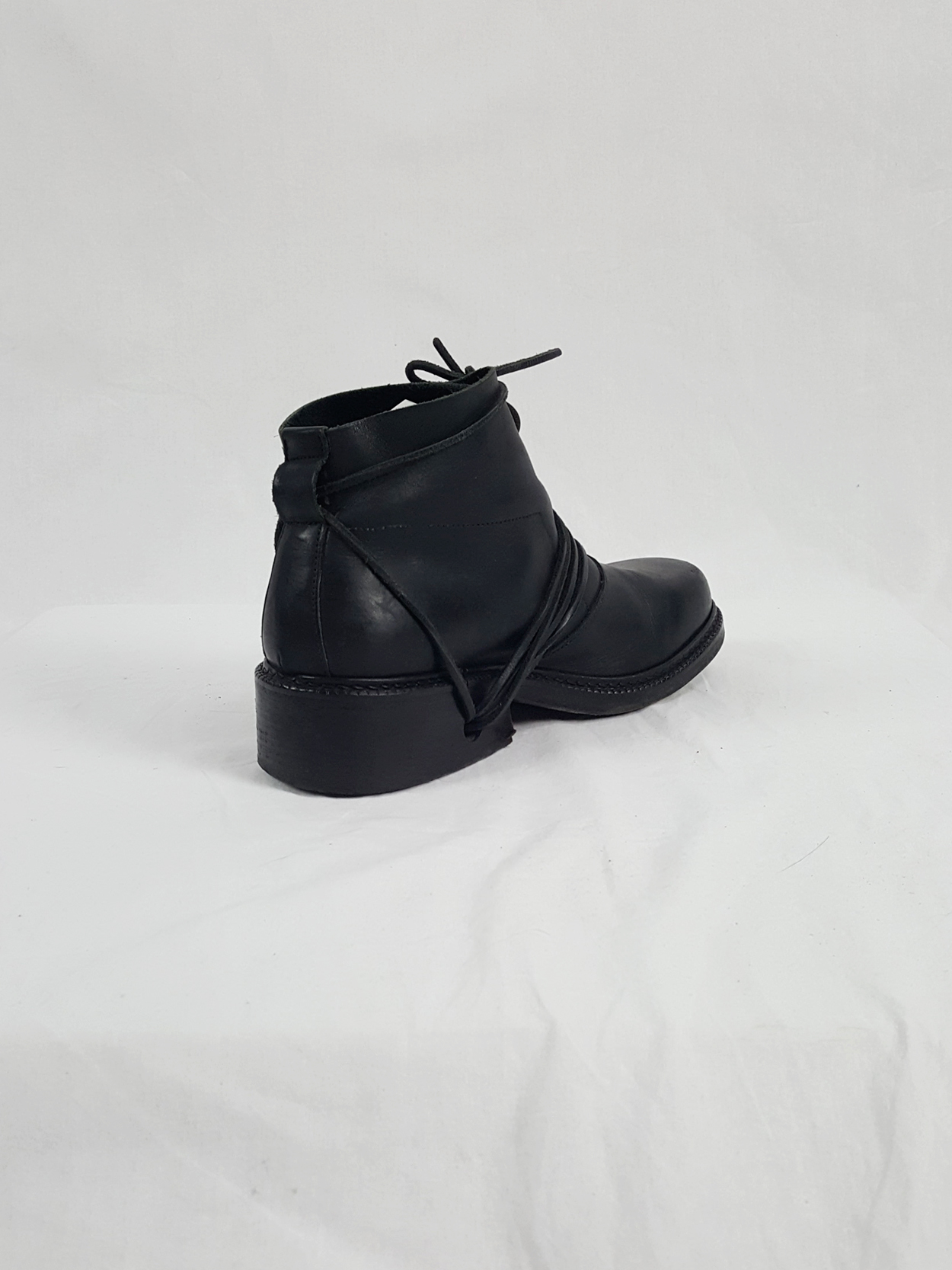 Dirk Bikkembergs black boots with laces through the soles (42) — late ...