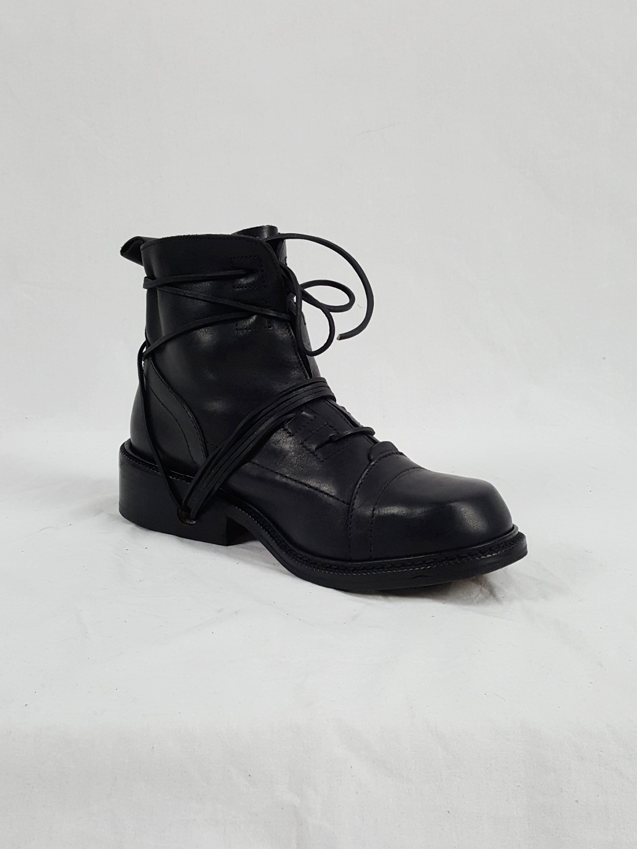 Dirk Bikkembergs black lace-up boots with laces through the soles (43 ...