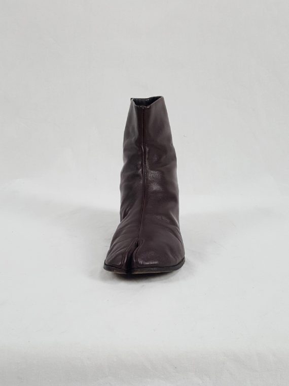 Vaniitas Maison Martin Margiela brown tabi boots with low heel fall 1998 archive 161837