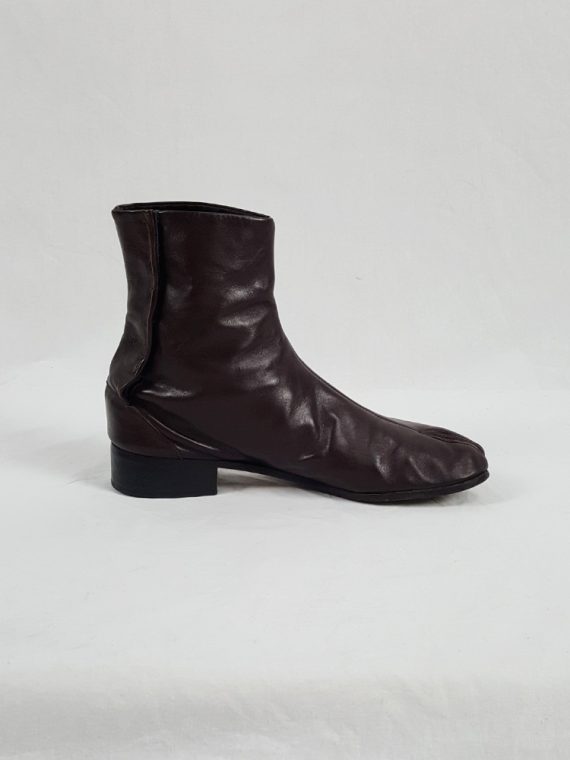 Vaniitas Maison Martin Margiela brown tabi boots with low heel fall 1998 archive 161900