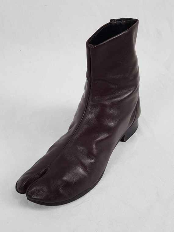 Vaniitas Maison Martin Margiela brown tabi boots with low heel fall 1998 archive 161948