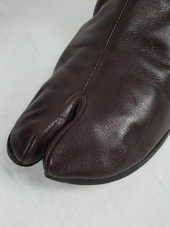 Vaniitas Maison Martin Margiela brown tabi boots with low heel fall 1998 archive 162348