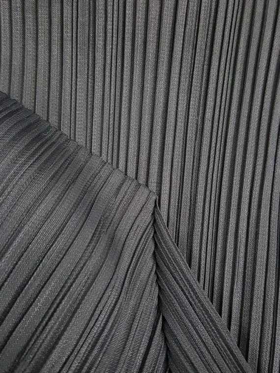 vaniitas Issey Miyake Pleats Please grey pleated dress with triangular shoulders 0414(0)