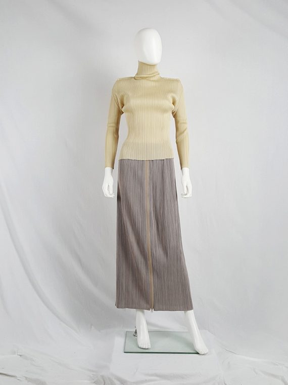 vaniitas vintage Issey Miyake Pleats Please beige pleated jumper with square shoulders 133735