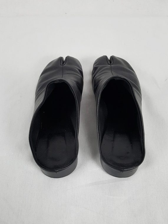 vaniitas vintage Maison Martin Margiela black tabi slipper with low heel spring 2002 124922(0)