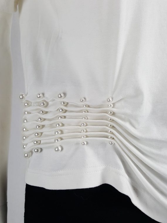 vaniitas vintage Noir Kei Ninomiya white t-shirt gathered by rows of pearls spring 2015 134713