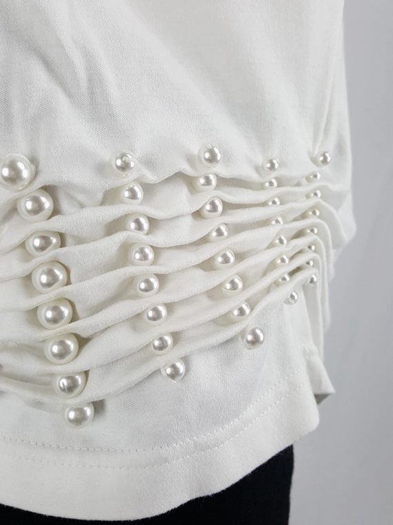 vaniitas vintage Noir Kei Ninomiya white t-shirt gathered by rows of pearls spring 2015 134908