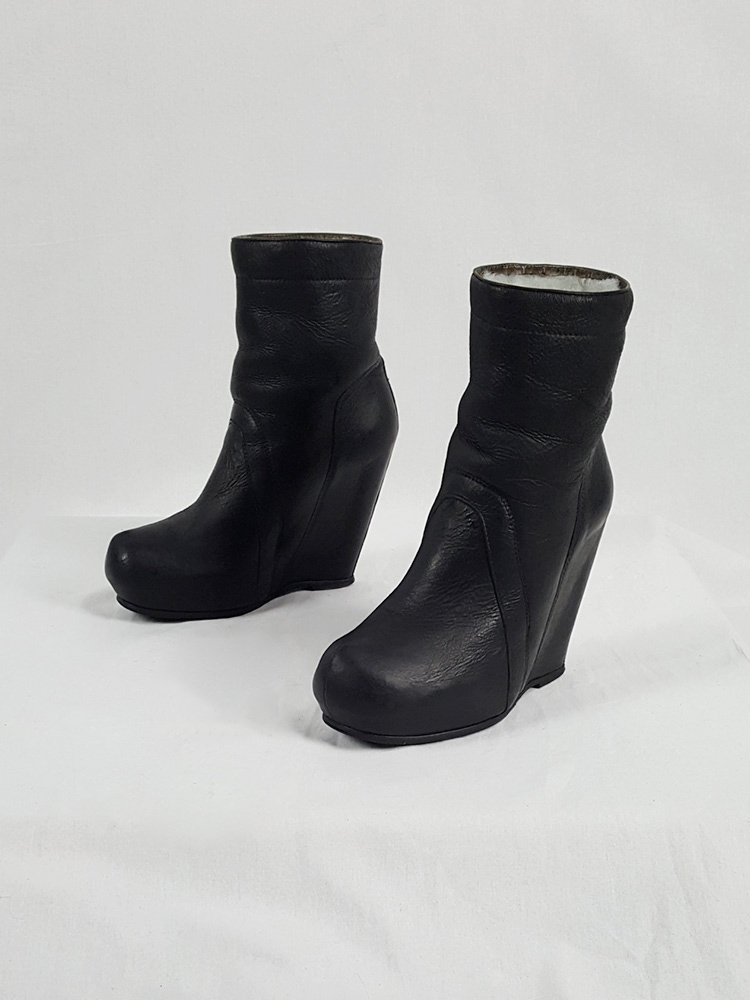 Rick Owens black ankle boots with tall wedge and sheep lining (37) - V ...