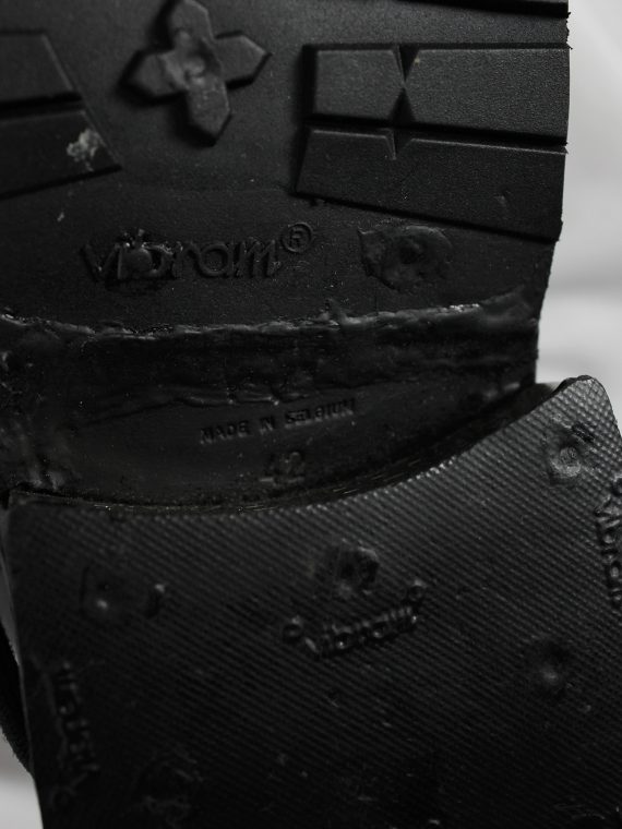 vaniitas vintage Dirk Bikkembergs black boots with blue elastic and metal slit heel fall 1996 1728