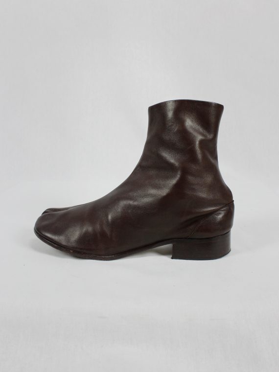 vaniitas vintage Maison Martin Margiela brown tabi boots with low heel fall 1998 2025