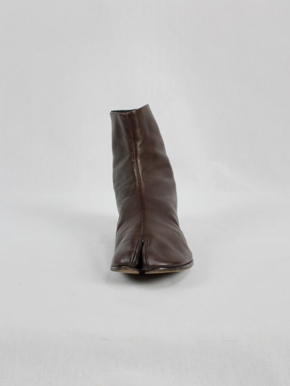 vaniitas vintage Maison Martin Margiela brown tabi boots with low heel fall 1998 2035