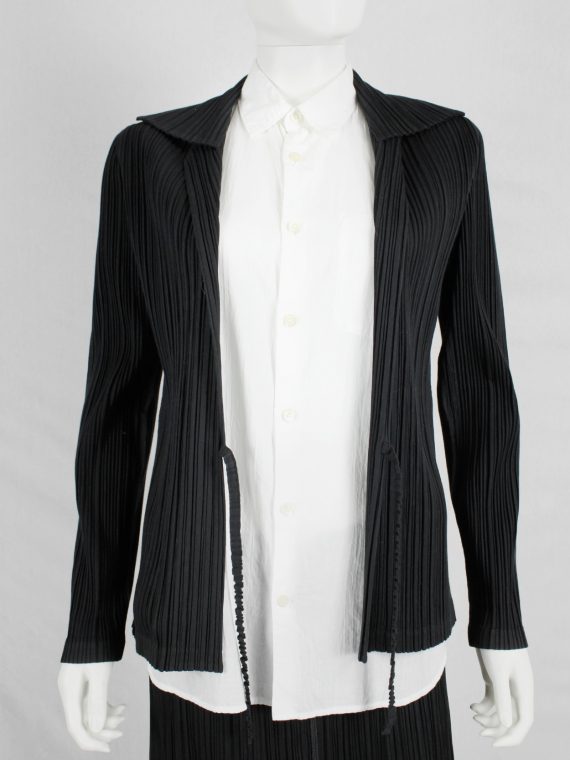 vaniitas vintage Issey Miyake Pleats Please black pleated cardigan with lapels and tie-front 9466