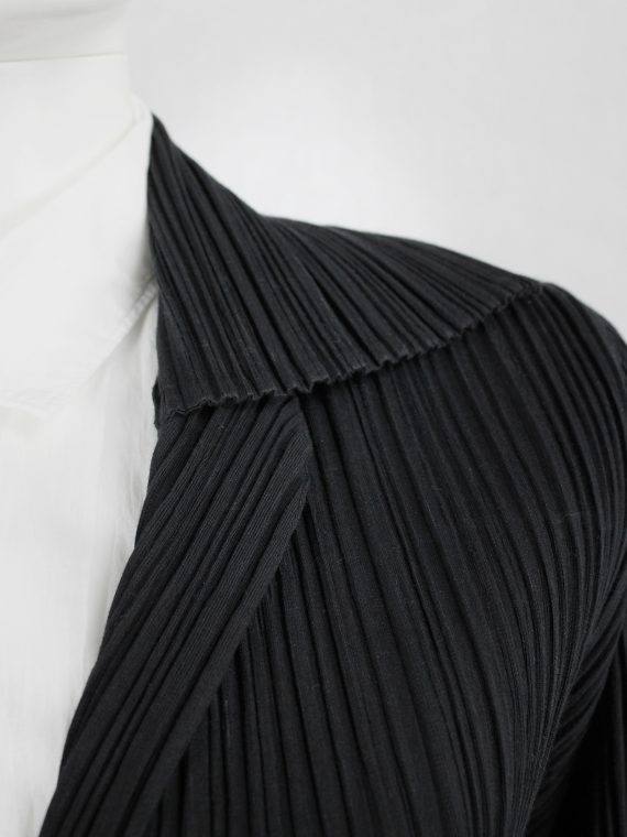 vaniitas vintage Issey Miyake Pleats Please black pleated cardigan with lapels and tie-front 9490